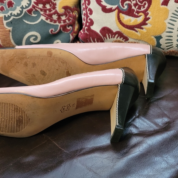 Carlos Falchi pink heels - Picture 5 of 8